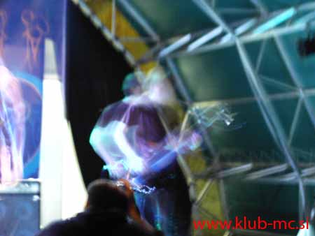 PIC00516