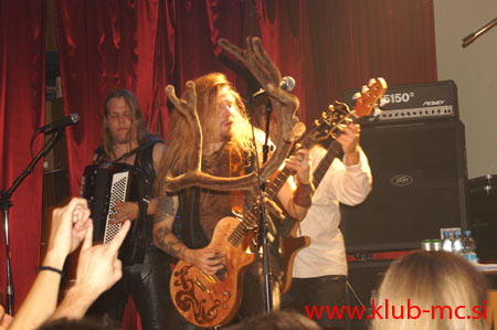 20061021Korpiklaani_097