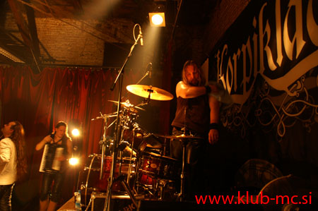 20061021Korpiklaani_175