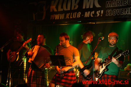 20070316MC-IRISH PARTY-KRI083