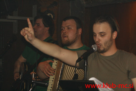 20070316MC-IRISH PARTY-KRI138