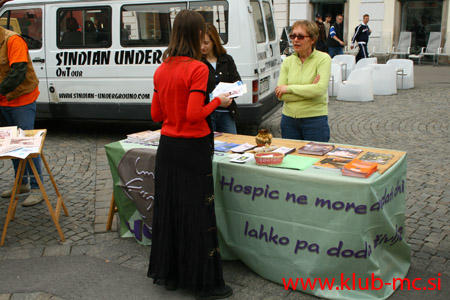 VsiDrugacniVsiEnakopravni_MB2007020