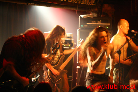 VITAL REMAINS(Usa)013