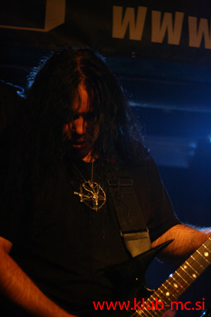 VITAL REMAINS(Usa)038