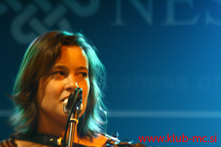 ESHA NESS(Ger) 042