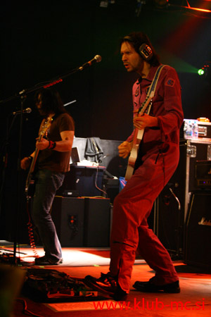 PAUL GILBERT_008