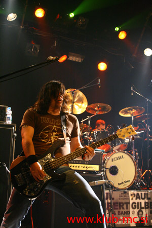 PAUL GILBERT_022