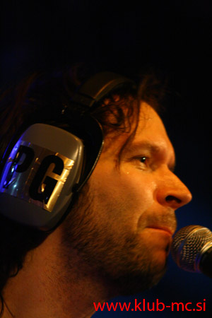 PAUL GILBERT_046