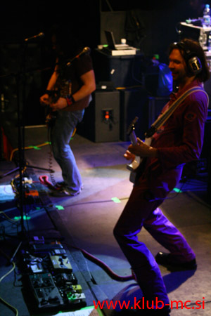 PAUL GILBERT_062