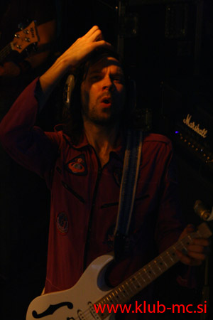 PAUL GILBERT_068