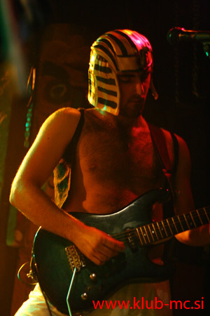 NANOWAR(It)_036