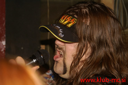 MC_MEMBERS_PARTY_040