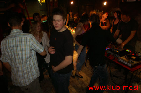 MC_MEMBERS_PARTY_069