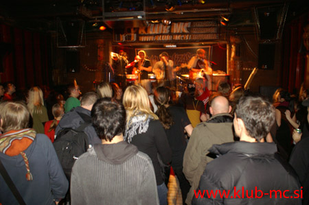 KLUB_MC_20080308_MAKAKO_JUMP_151