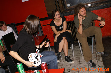 20080621_KLUB_MC_WII_NINTENDO_GUITAR_HERO_004