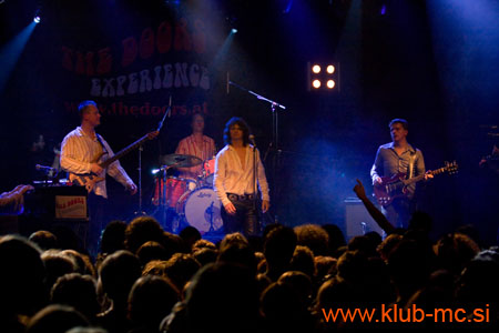 20081108_STUK_THE_DOORS_EXPERIENCE_040