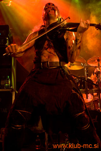 20090214_Dragonforce_Turisas016