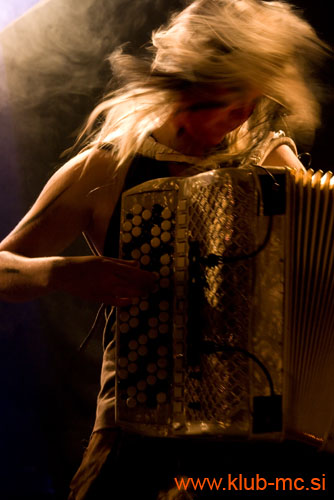 20090214_Dragonforce_Turisas029