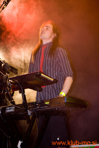 20090214_Dragonforce_Turisas070
