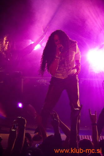 20090214_Dragonforce_Turisas091