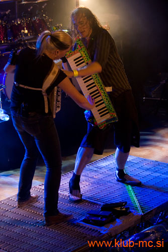 20090214_Dragonforce_Turisas097