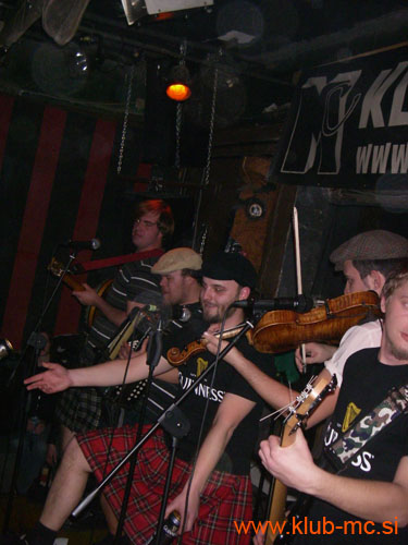 20090314_StPatricksDay_HappyOlMcWeasel_21