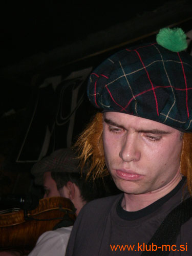 20090314_StPatricksDay_HappyOlMcWeasel_25