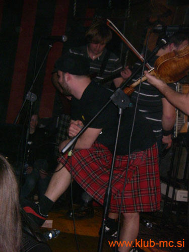 20090314_StPatricksDay_HappyOlMcWeasel_28