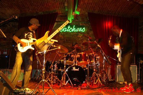 20090527_FreeFormFunkyFreqs_24