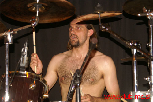 20090620_Vulvathrone_TremblingMadness_32