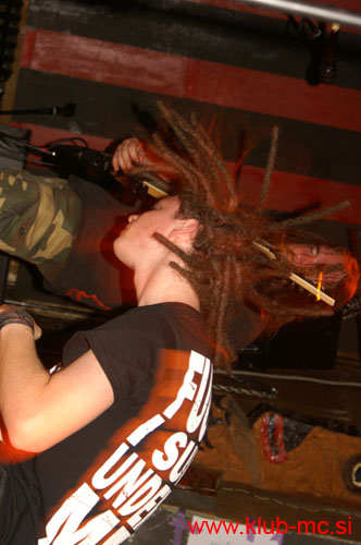 20090620_Vulvathrone_TremblingMadness_41