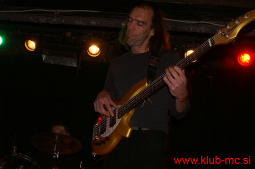 20091010_GrooveScientists_JerryBlueberry_08