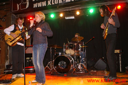 20091010_GrooveScientists_JerryBlueberry_18