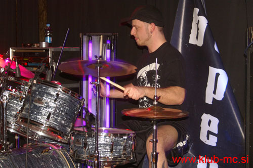 20100313_SuperButt_ToHate_rmz_37