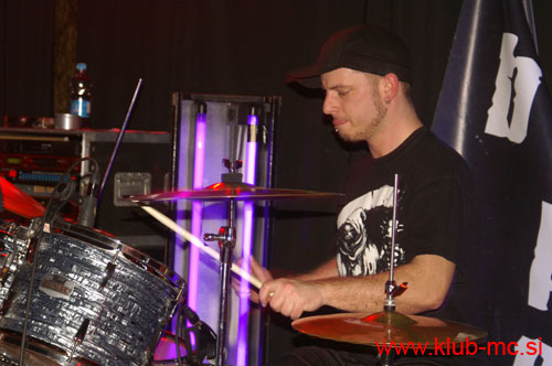 20100313_SuperButt_ToHate_rmz_38