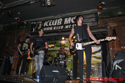 20100603_theCastingOut_20