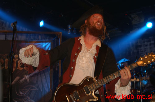 20100929_Twilight_o_t_Gods_Ensiferum_Swashbuckle_Heidevolk_06