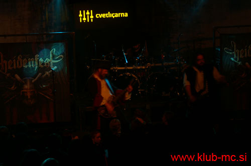 20100929_Twilight_o_t_Gods_Ensiferum_Swashbuckle_Heidevolk_14