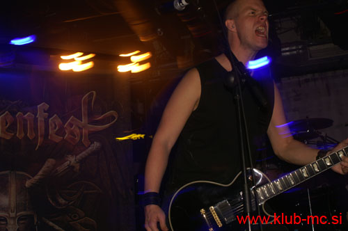 20100929_Twilight_o_t_Gods_Ensiferum_Swashbuckle_Heidevolk_41