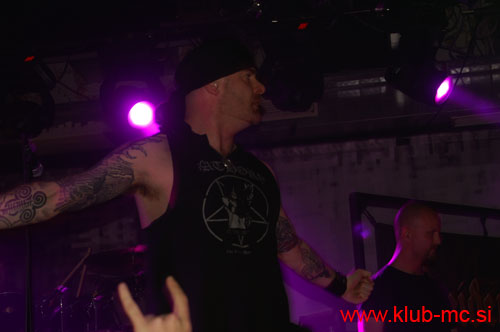 20100929_Twilight_o_t_Gods_Ensiferum_Swashbuckle_Heidevolk_47