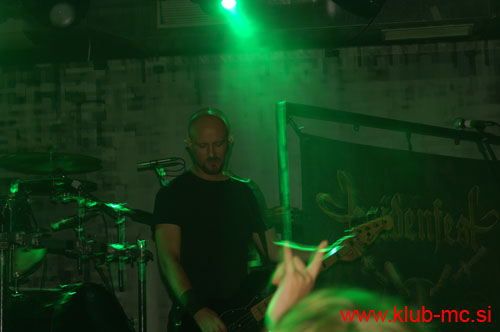 20100929_Twilight_o_t_Gods_Ensiferum_Swashbuckle_Heidevolk_49