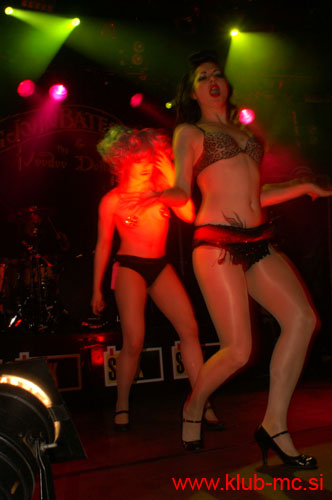 20101027_BigJohnBates_VooDooDollz_08