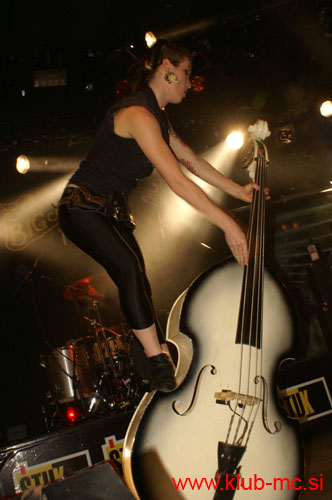 20101027_BigJohnBates_VooDooDollz_25