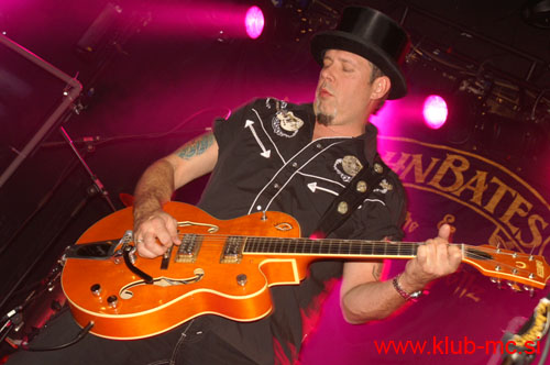20101027_BigJohnBates_VooDooDollz_29