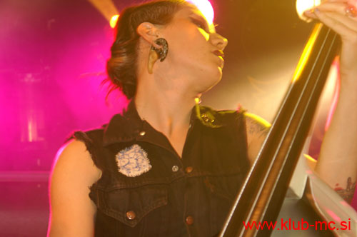 20101027_BigJohnBates_VooDooDollz_31