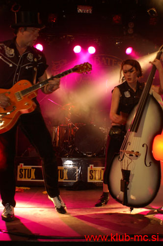 20101027_BigJohnBates_VooDooDollz_47