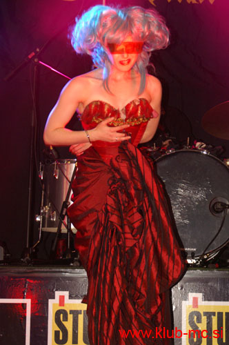 20101027_BigJohnBates_VooDooDollz_54