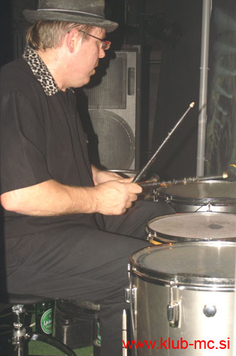 20101027_BigJohnBates_VooDooDollz_68