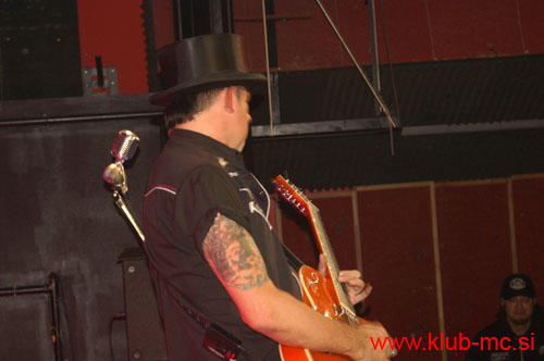 20101027_BigJohnBates_VooDooDollz_73