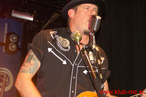 20101027_BigJohnBates_VooDooDollz_78